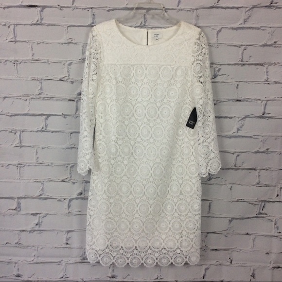 Crown & Ivy White Lace Dress, Size 6 - Picture 9 of 10
